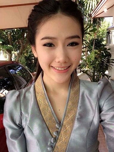 laos-girl-60